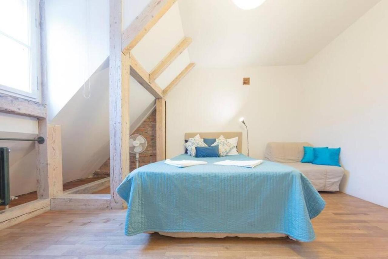 Snug Apartment In A Tenement House - Old Town - F50/5 Warschau Exterior foto